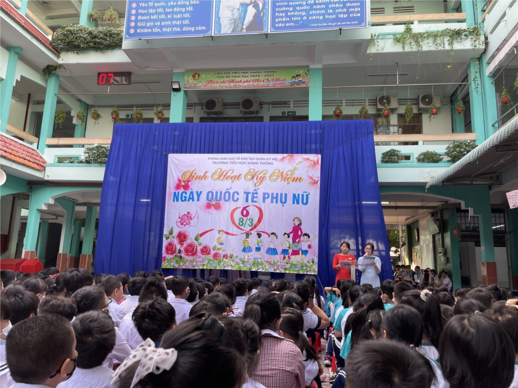 Sinh hoạt kỷ niệm ngày quốc tế phụ nữ 8.3 (17).jpg